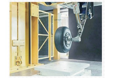 HUATRAN三分量測(cè)力平臺(tái)應(yīng)用于飛機(jī)起落架落震試驗(yàn)