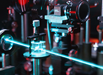 激光位移傳感器在精密測厚中的應用